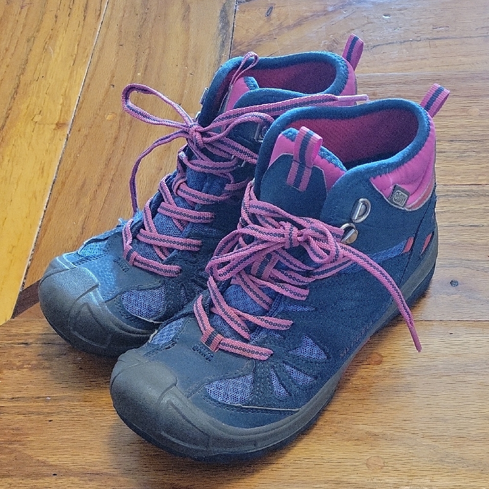 Merrell Kids Navy and Pink Trail Mid-Top Boots